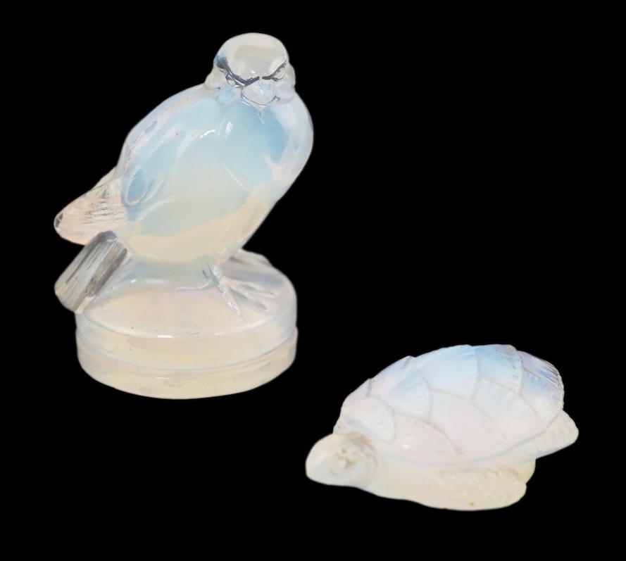 An R. Lalique opalescent glass bird paperweight and a Sabino turtle, Lalique bird high 7cm. Condition - Lalique tail slightly chipped